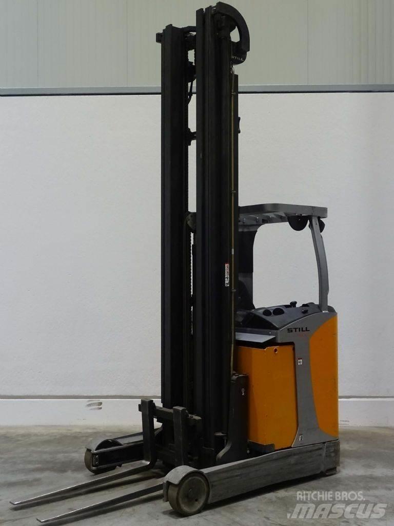 Still FM-X17 Reach truck