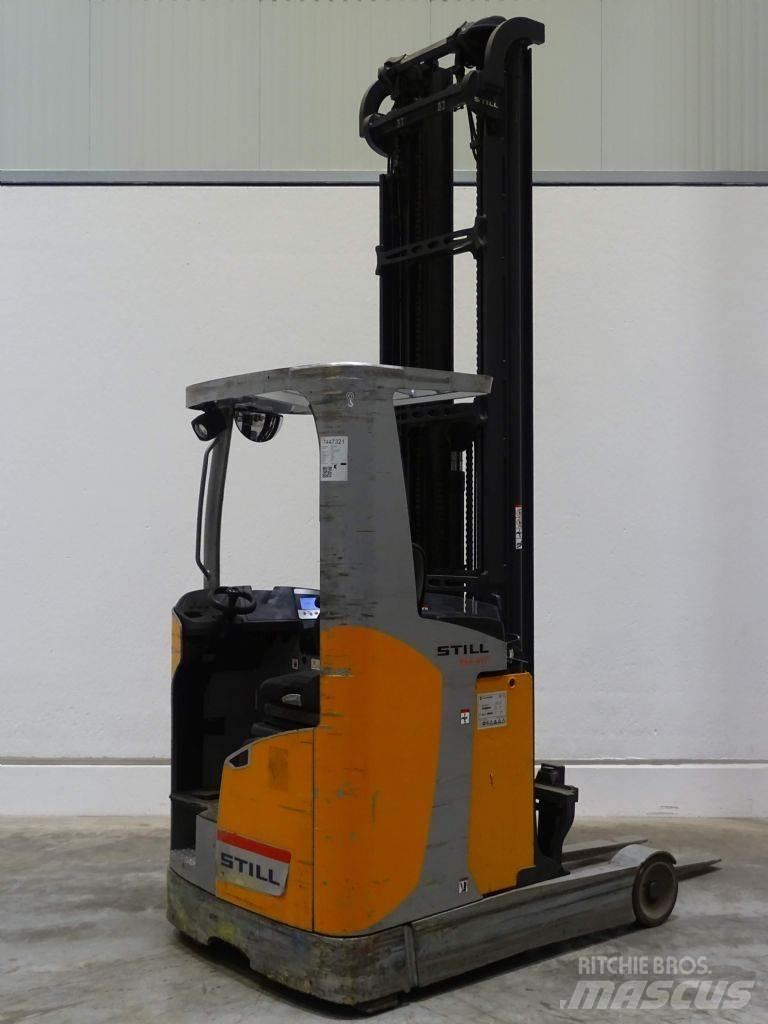 Still FM-X17 Reach truck
