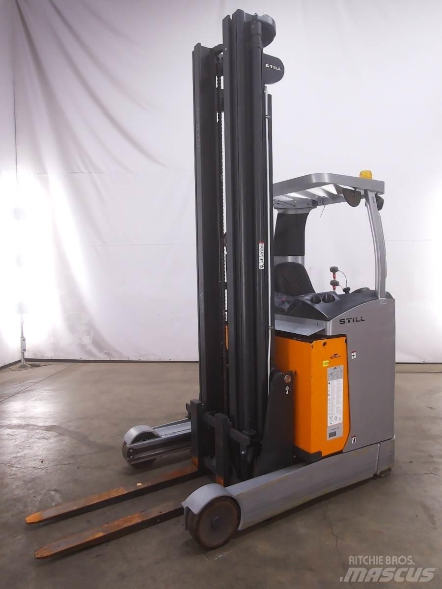 Still FM-X17 Reach truck