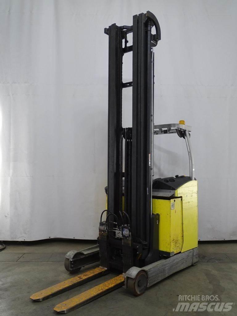 Still FM-X17 Reach truck