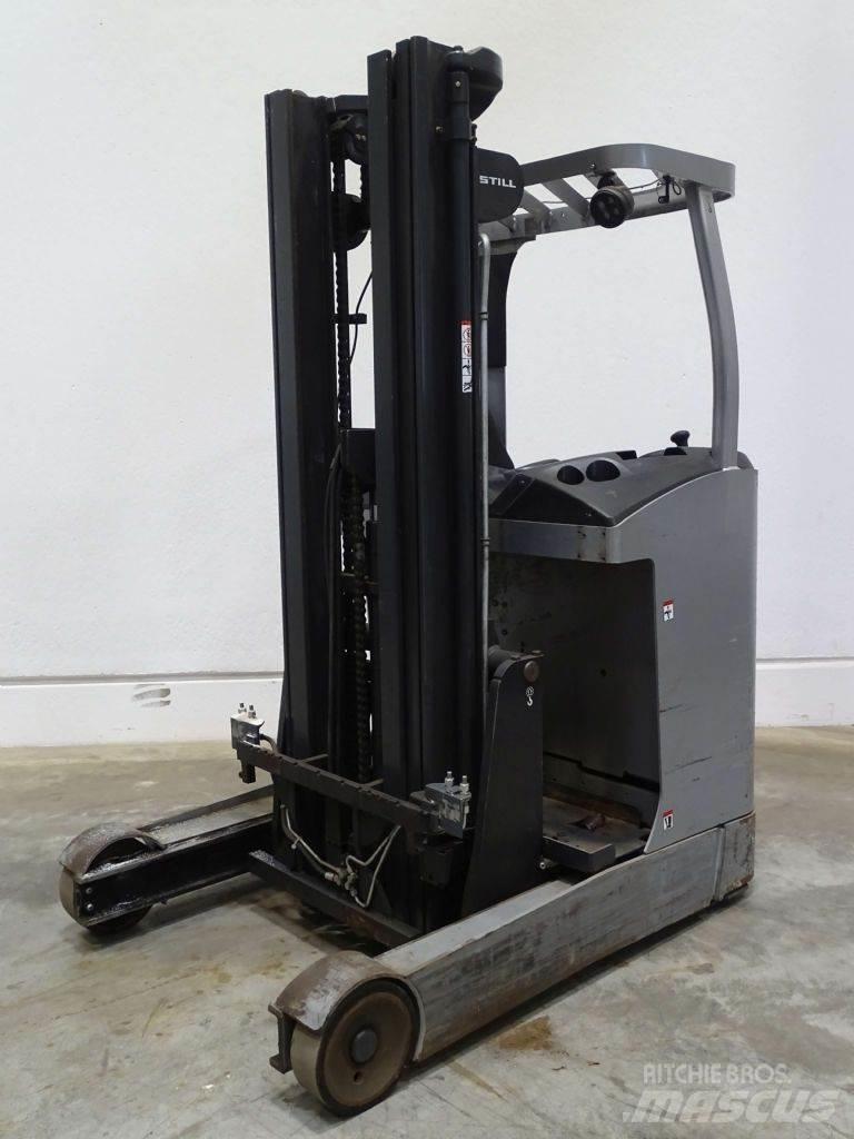 Still FM-X17 Reach truck