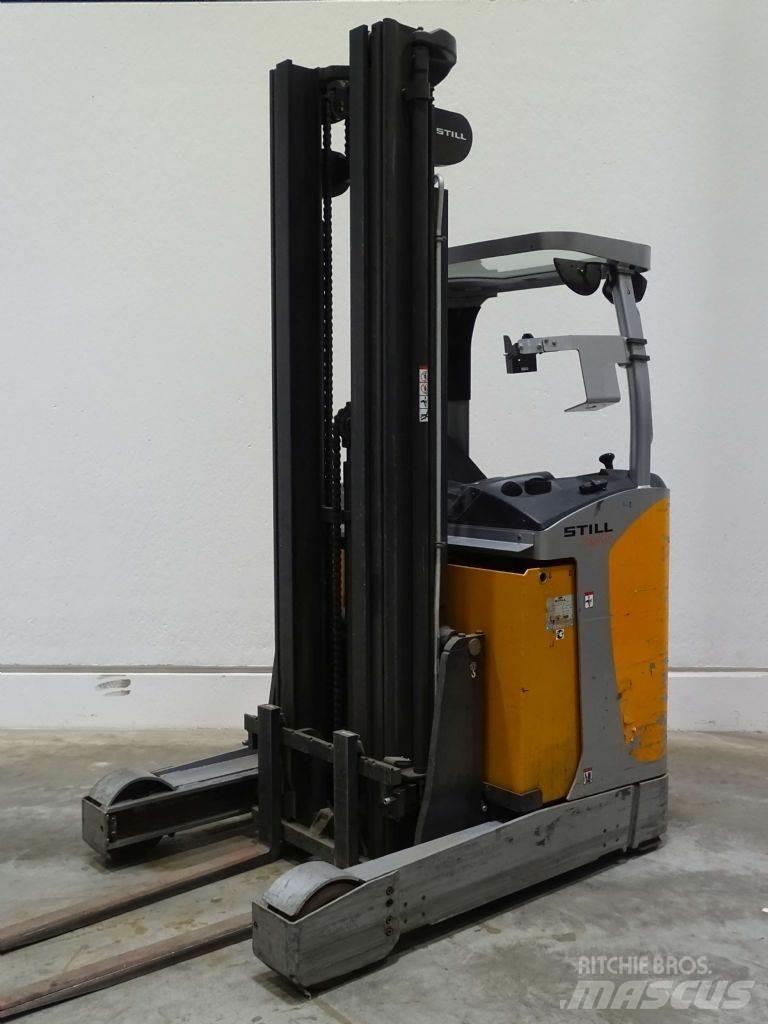 Still FM-X17 Reach truck