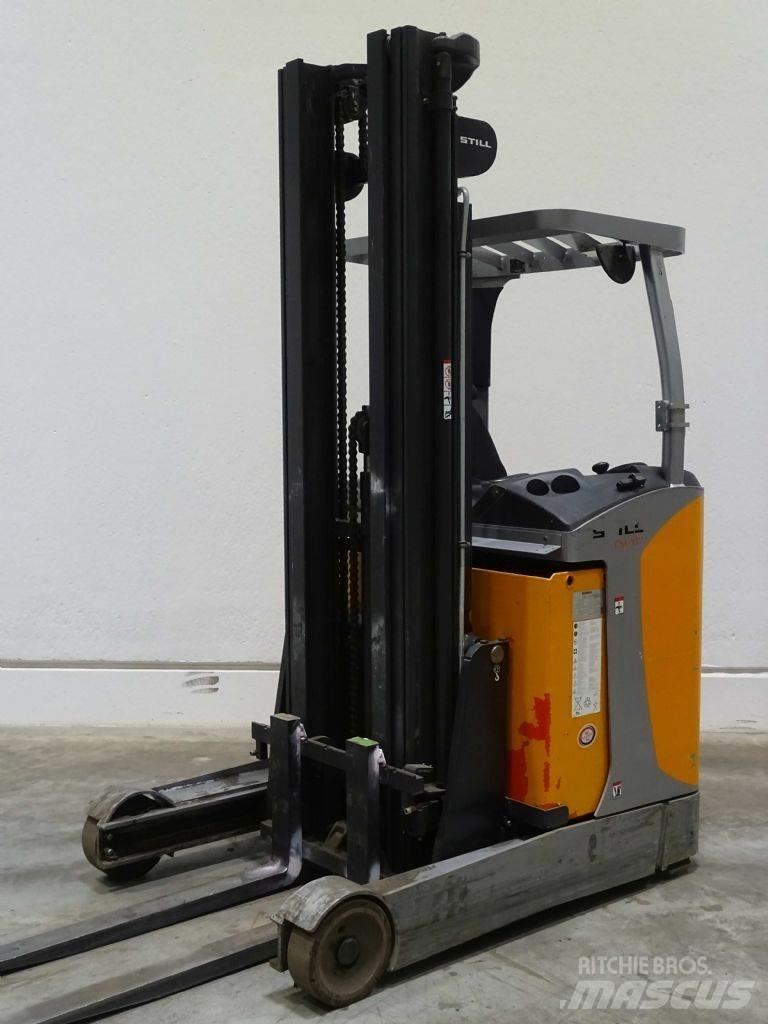Still FM-X17 Reach truck