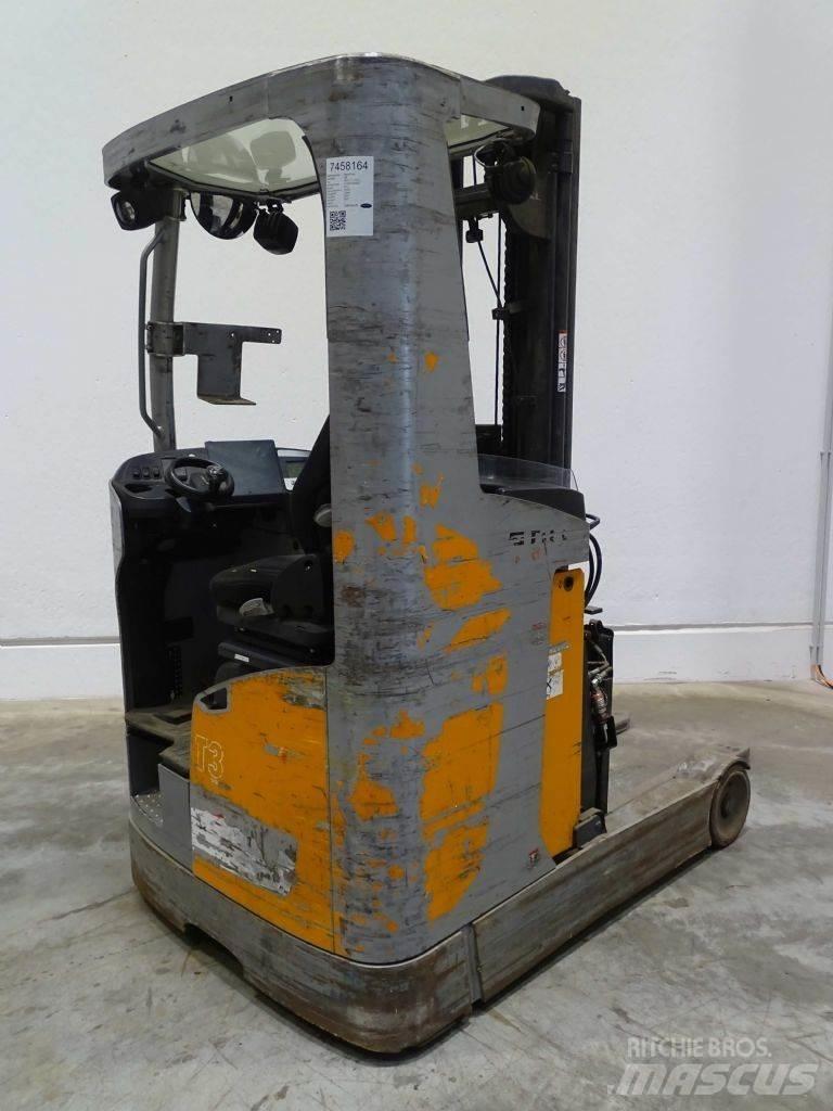 Still FM-X17 Reach truck