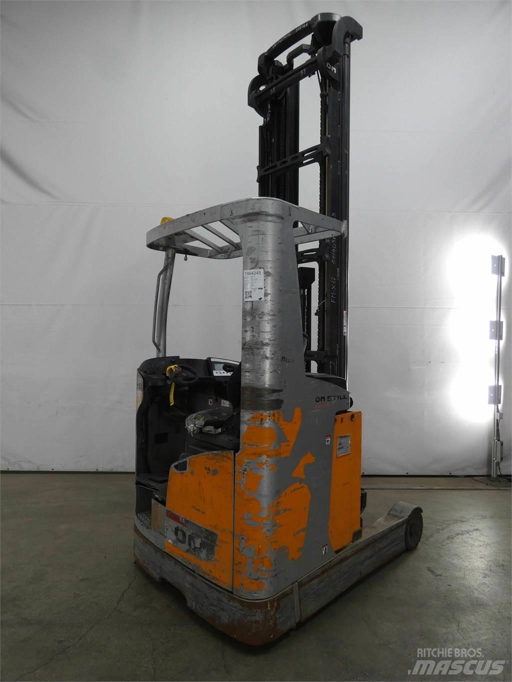 Still FM-X17 Reach truck