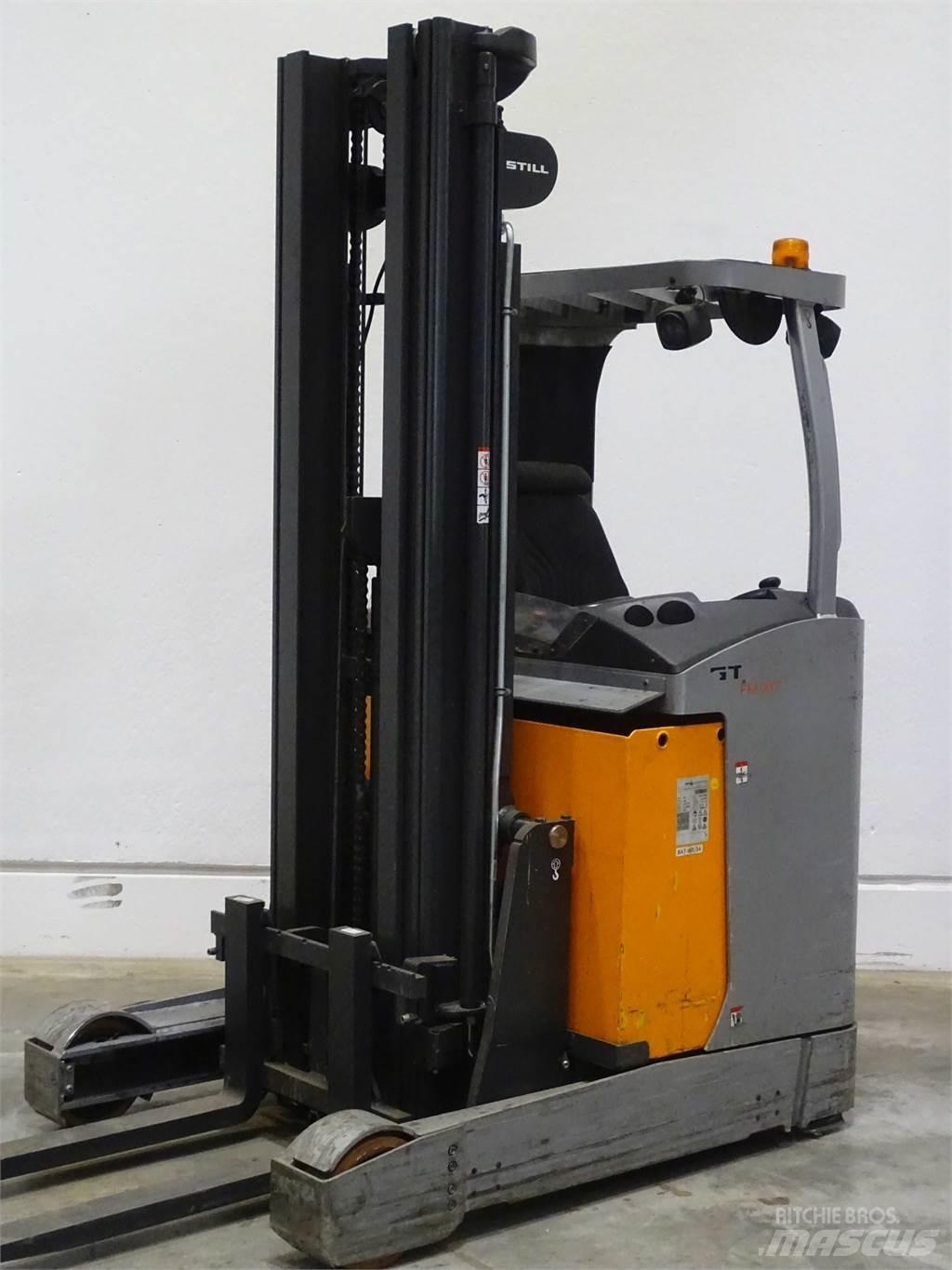 Still FM-X17 Reach truck
