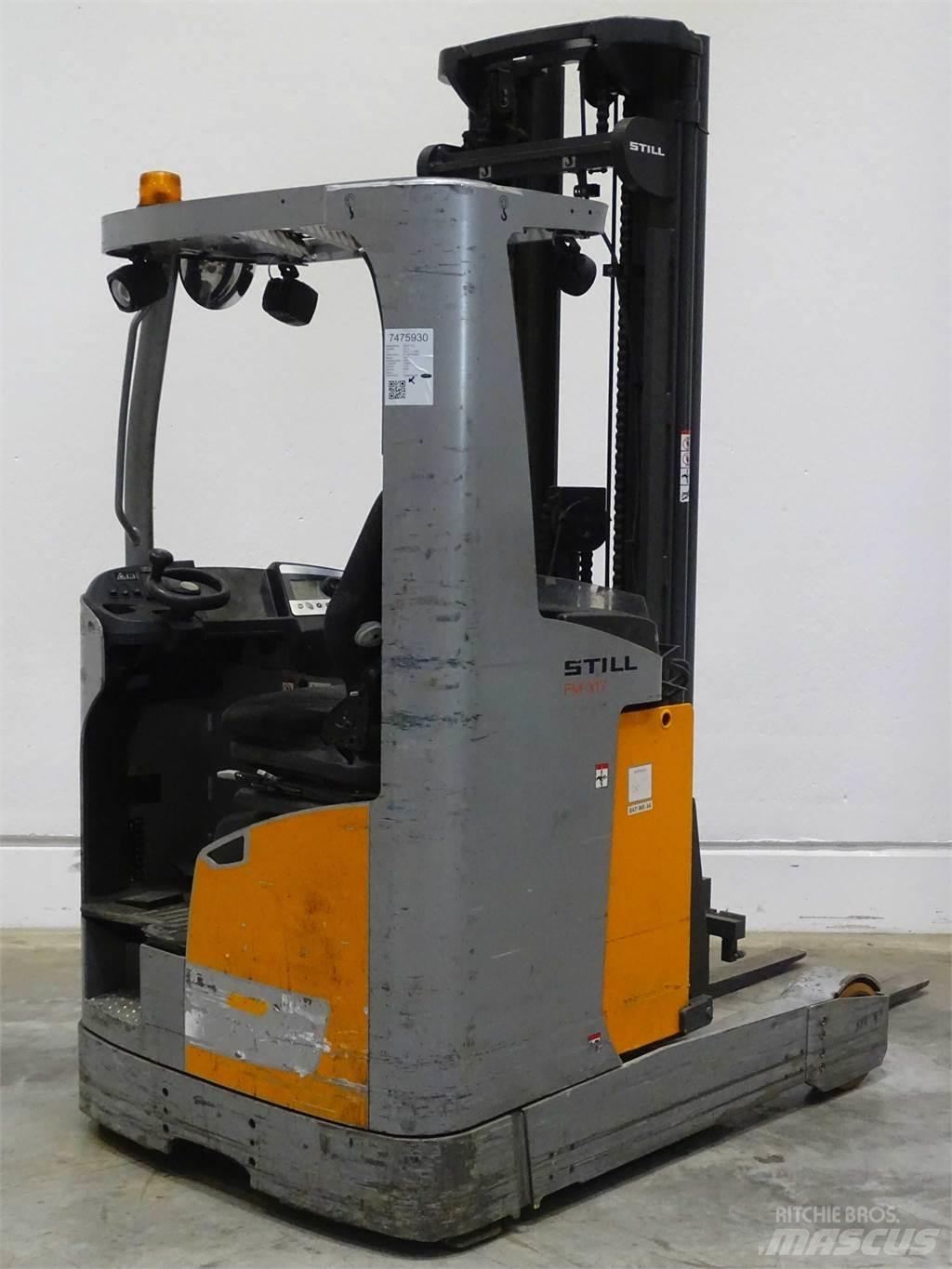 Still FM-X17 Reach truck