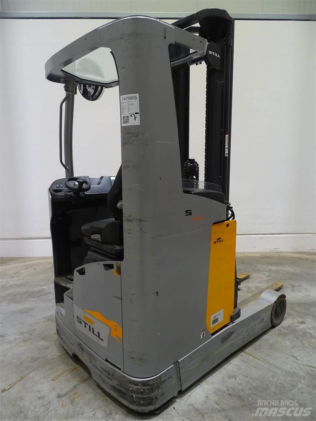 Still FM-X17 Reach truck