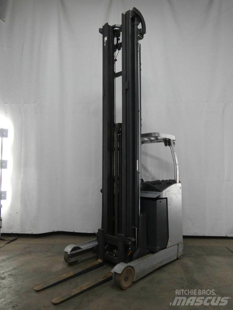 Still FM-X17 Reach truck