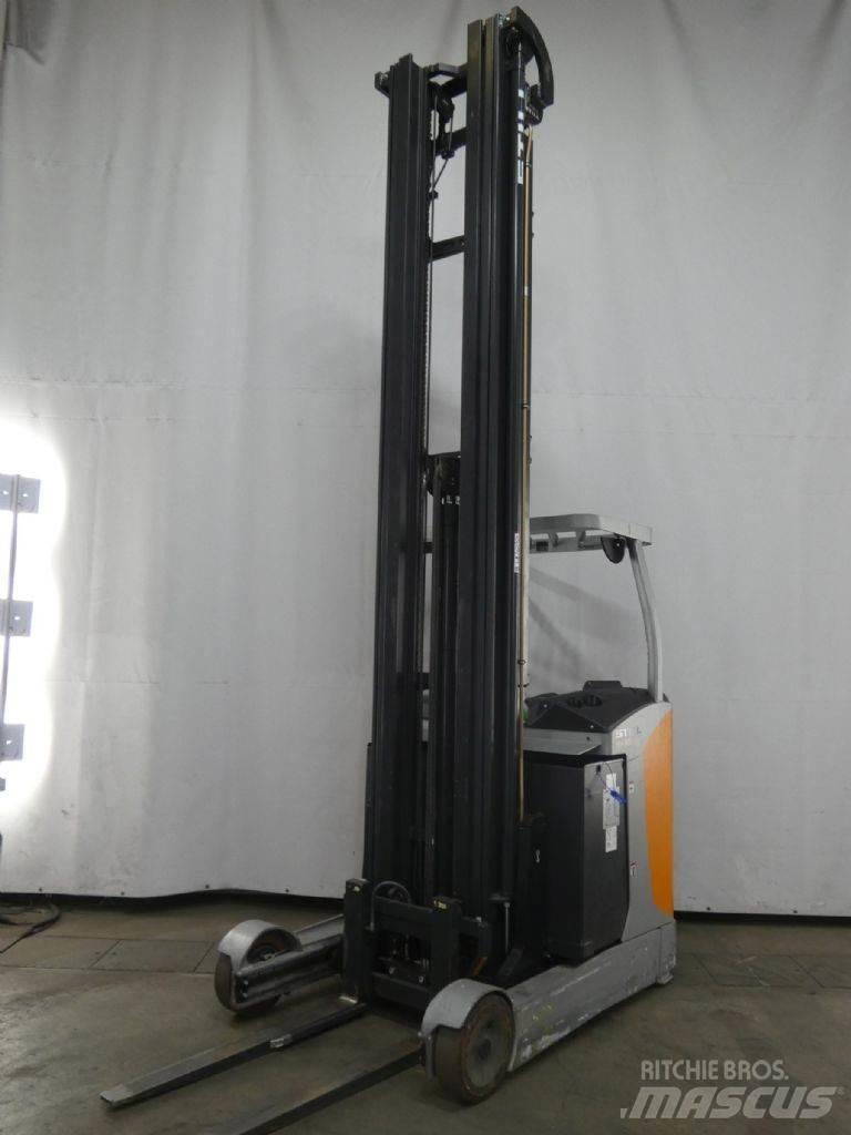 Still FM-X17 Reach truck