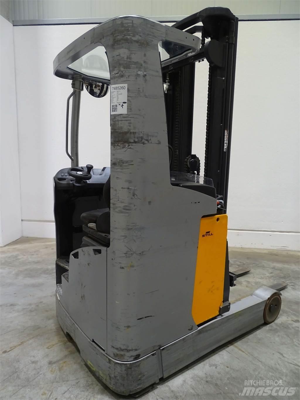 Still FM-X17 Reach truck