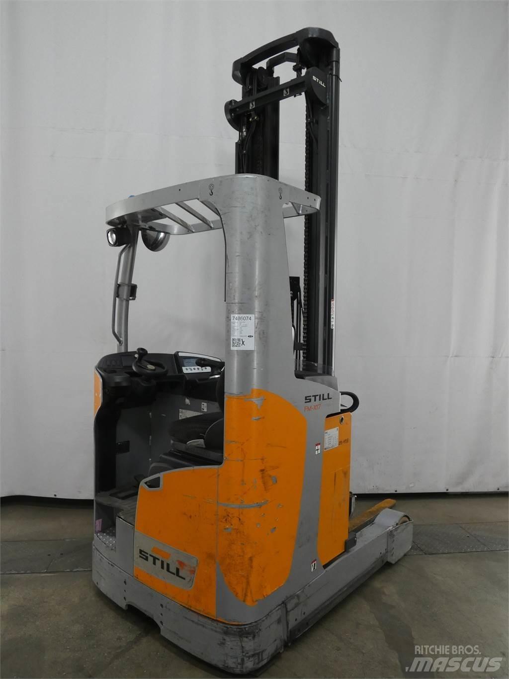 Still FM-X17 Reach truck