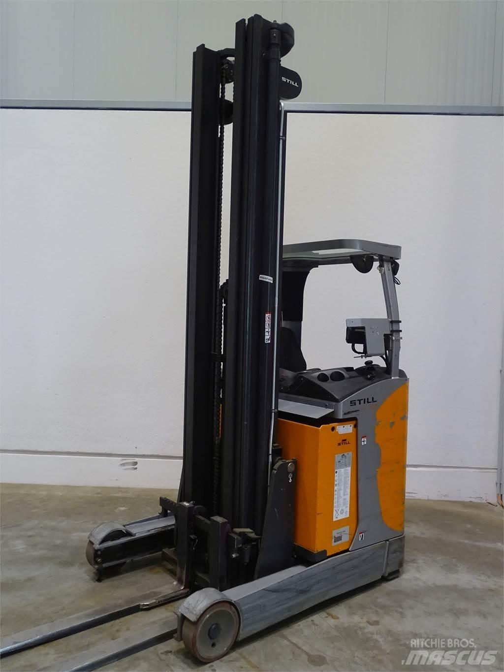 Still FM-X17 Reach truck