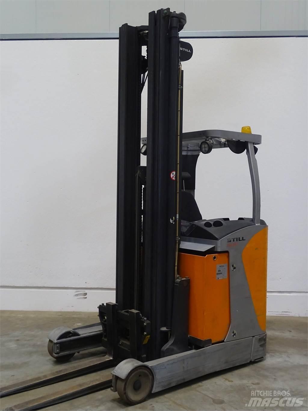 Still FM-X17 Reach truck