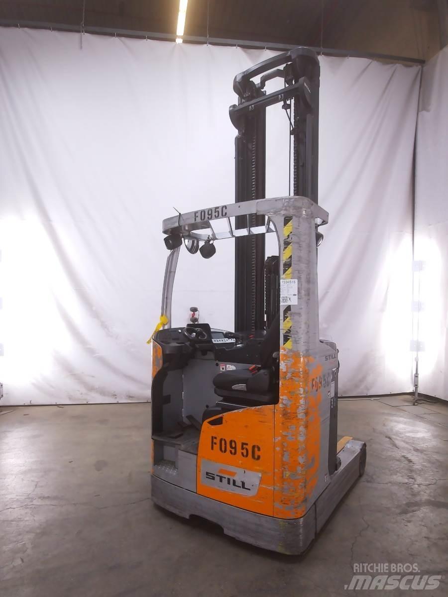 Still FM-X17 Reach truck