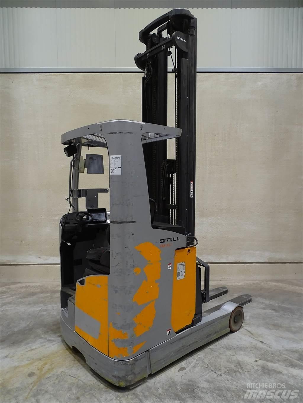 Still FM-X17 Reach truck