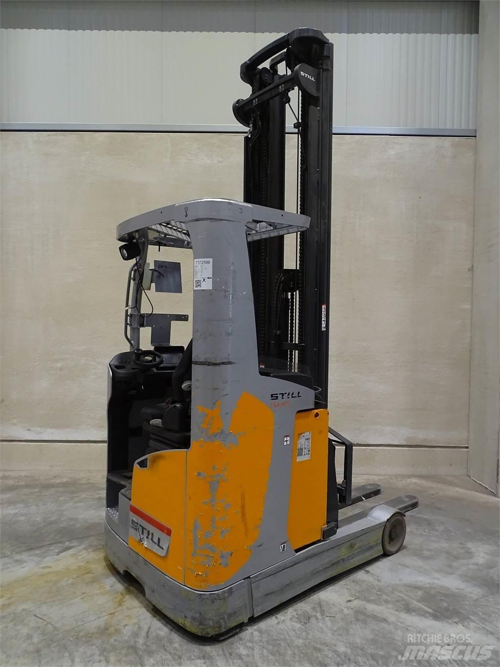 Still FM-X17 Reach truck