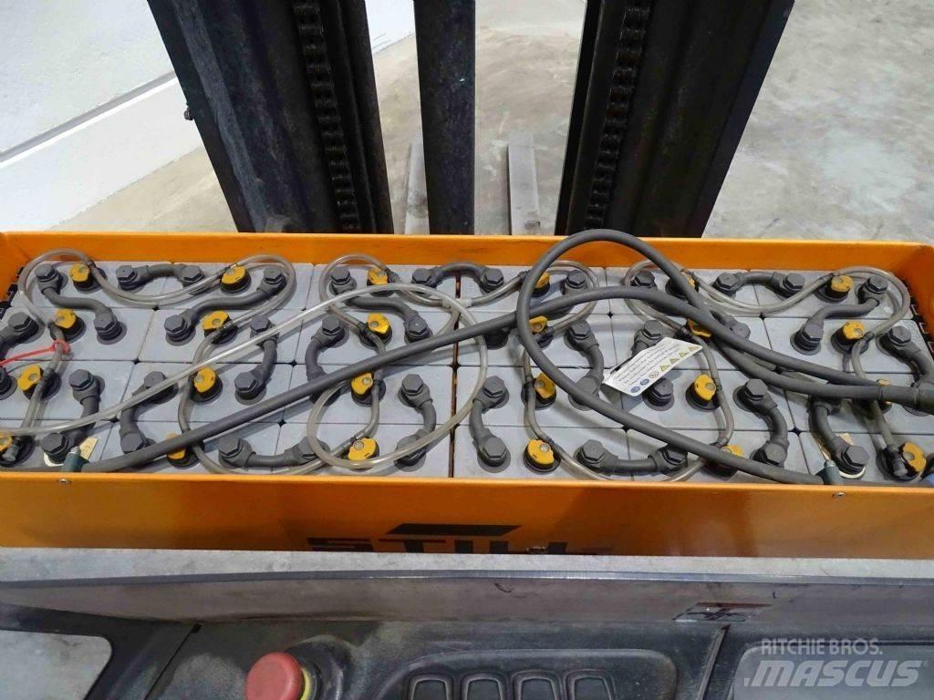 Still FM-X20 Reach truck