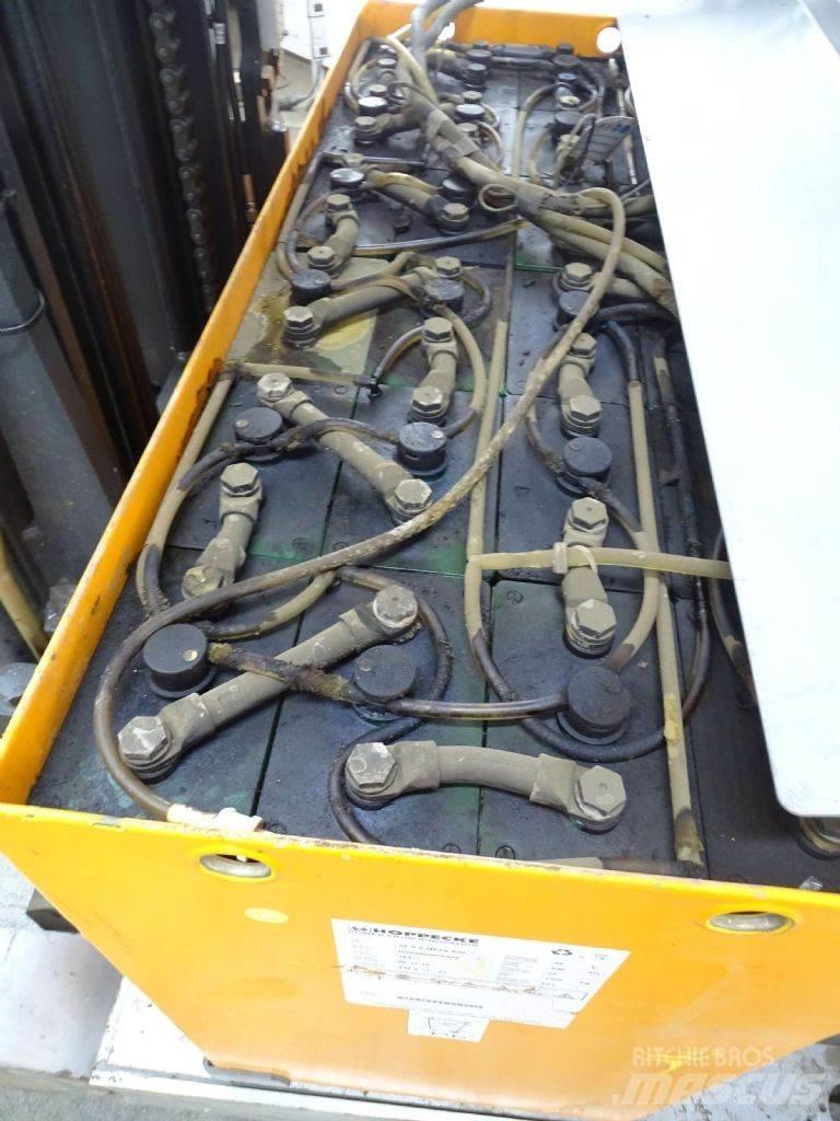 Still FM-X20 Reach truck