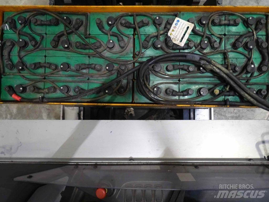 Still FM-X20 Reach truck