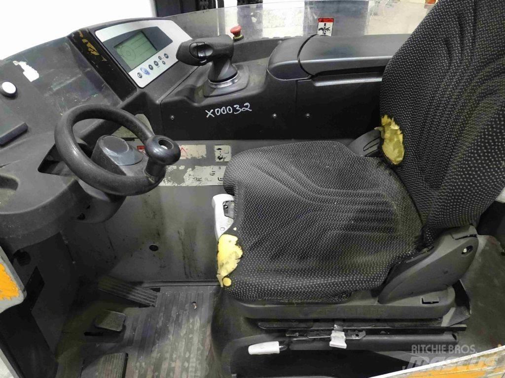 Still FM-X20 Reach truck
