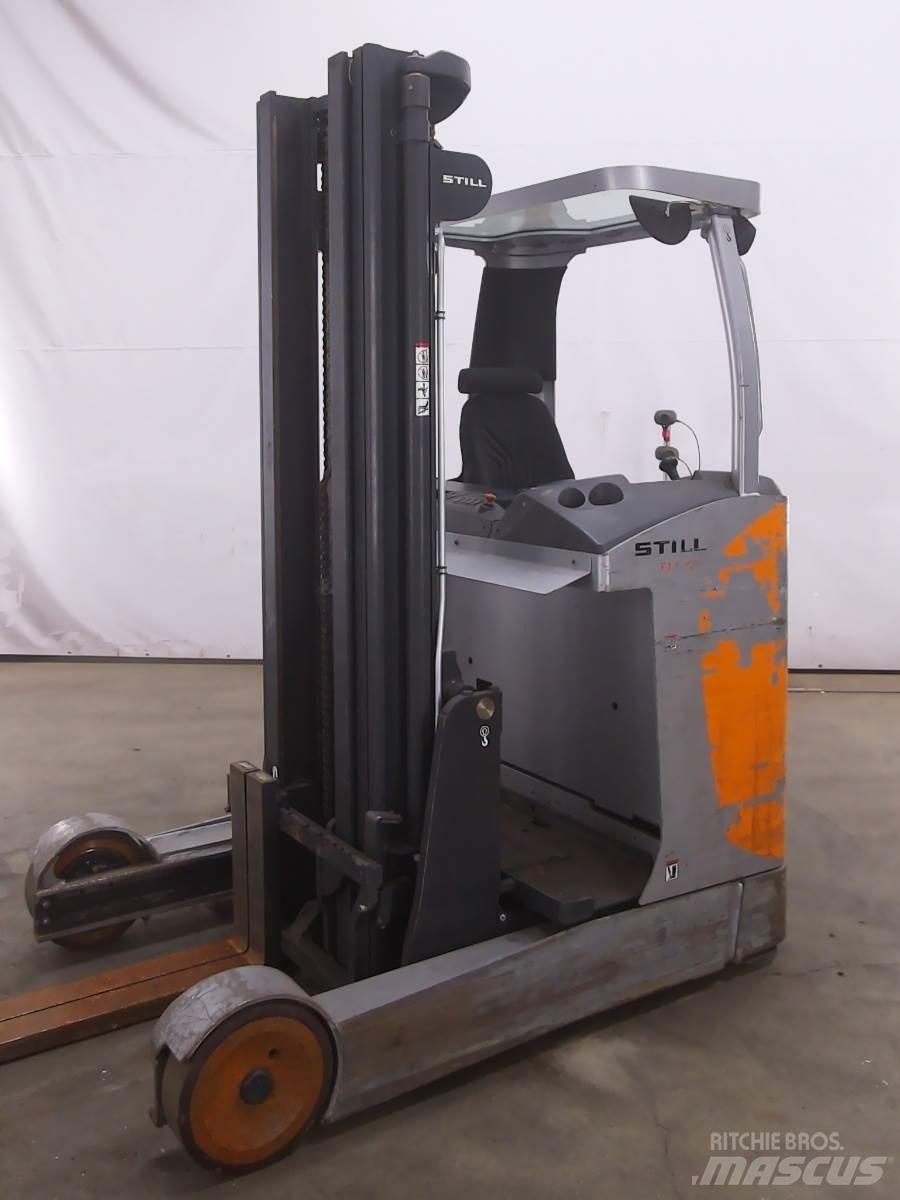 Still FM-X20 Reach truck