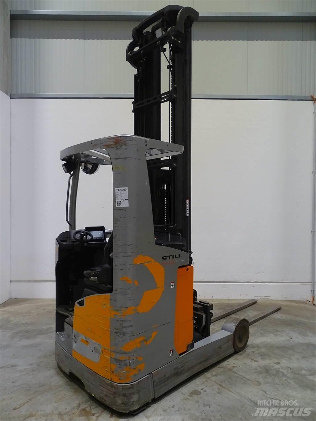 Still FM-X20 Reach truck