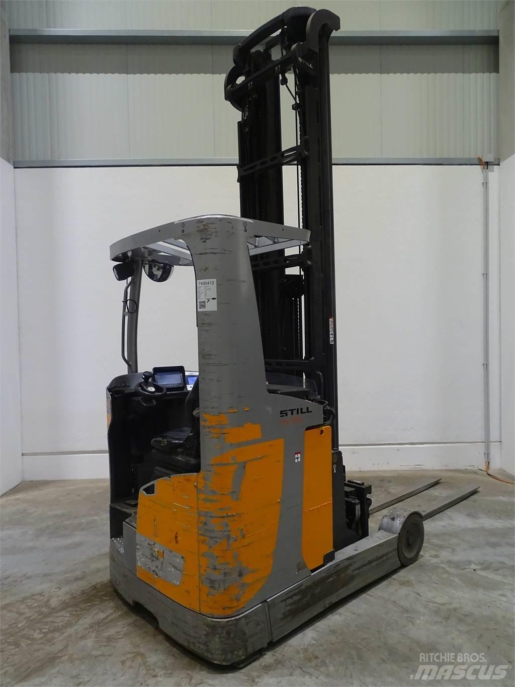Still FM-X20 Reach truck