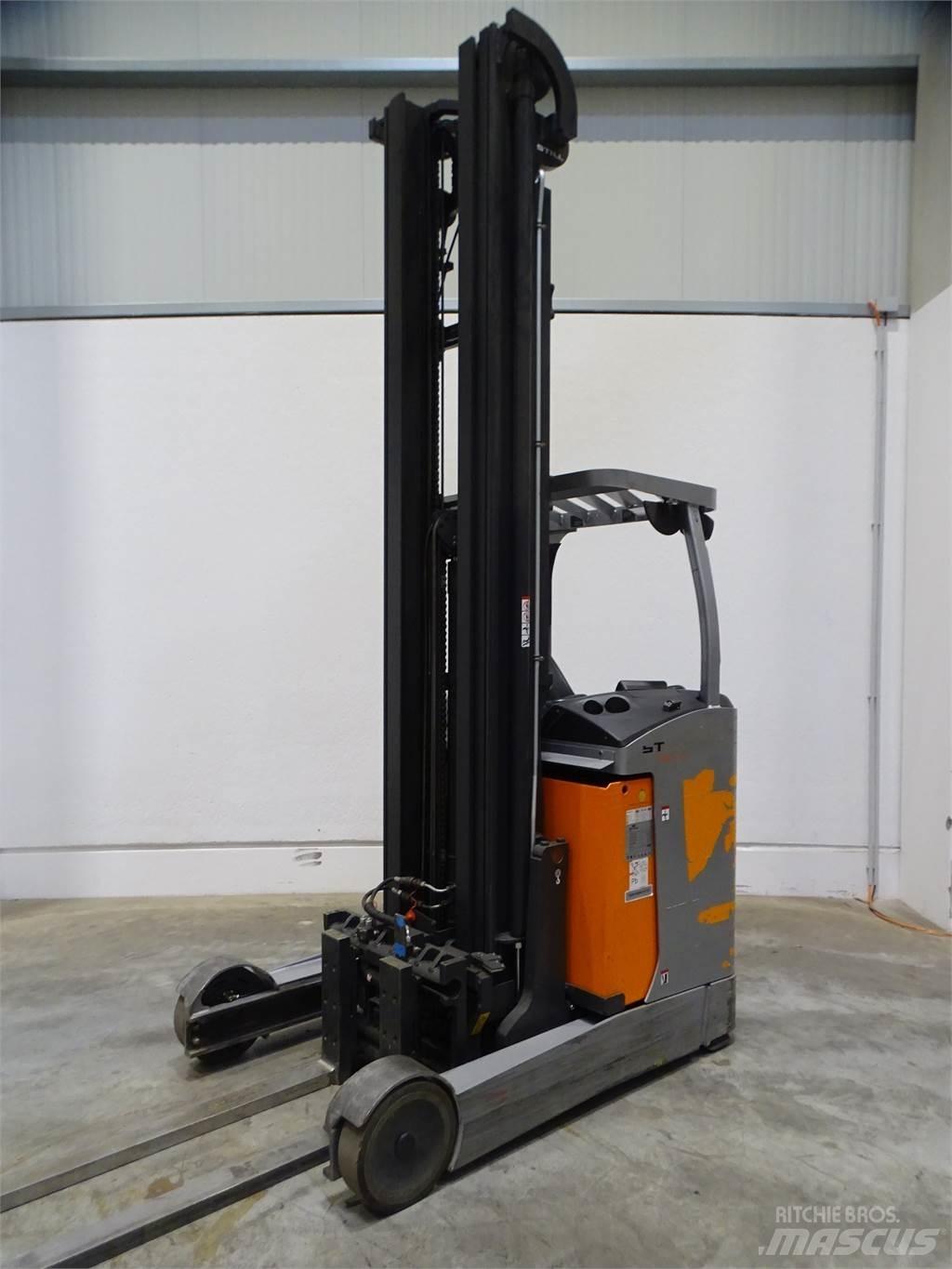 Still FM-X20 Reach truck