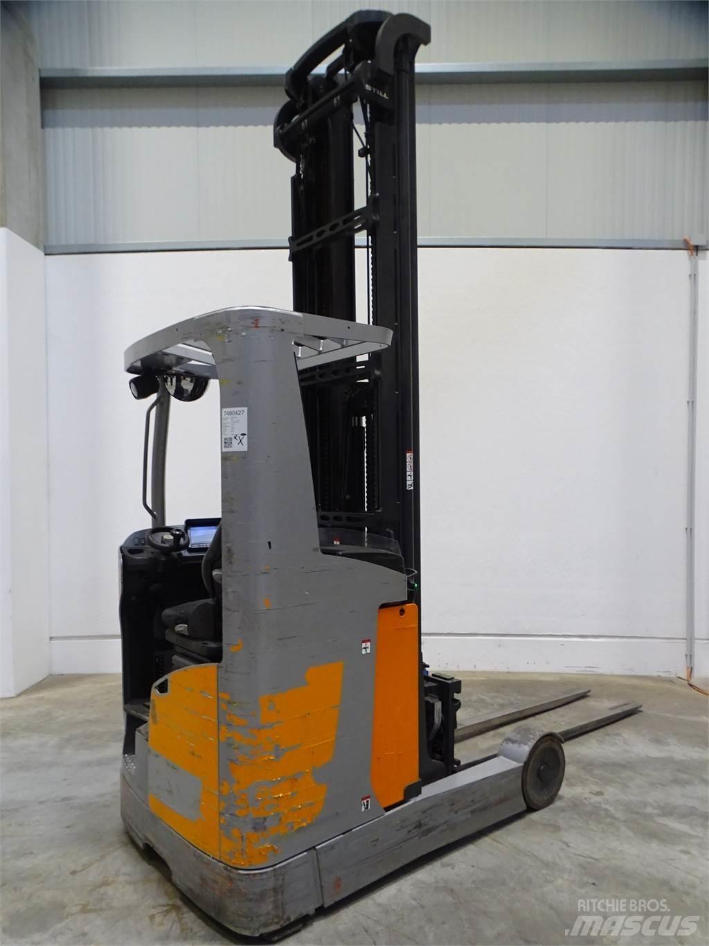 Still FM-X20 Reach truck
