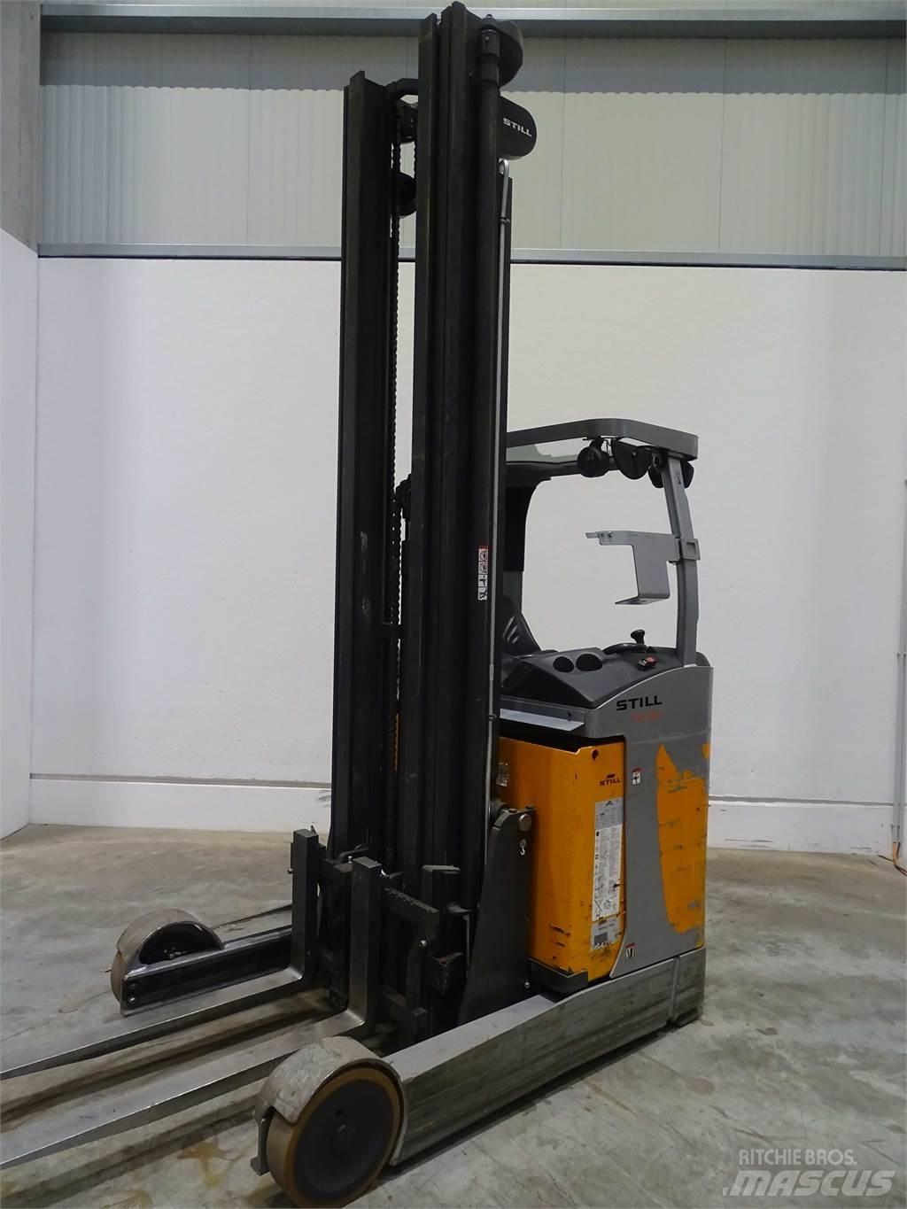 Still FM-X20 Reach truck