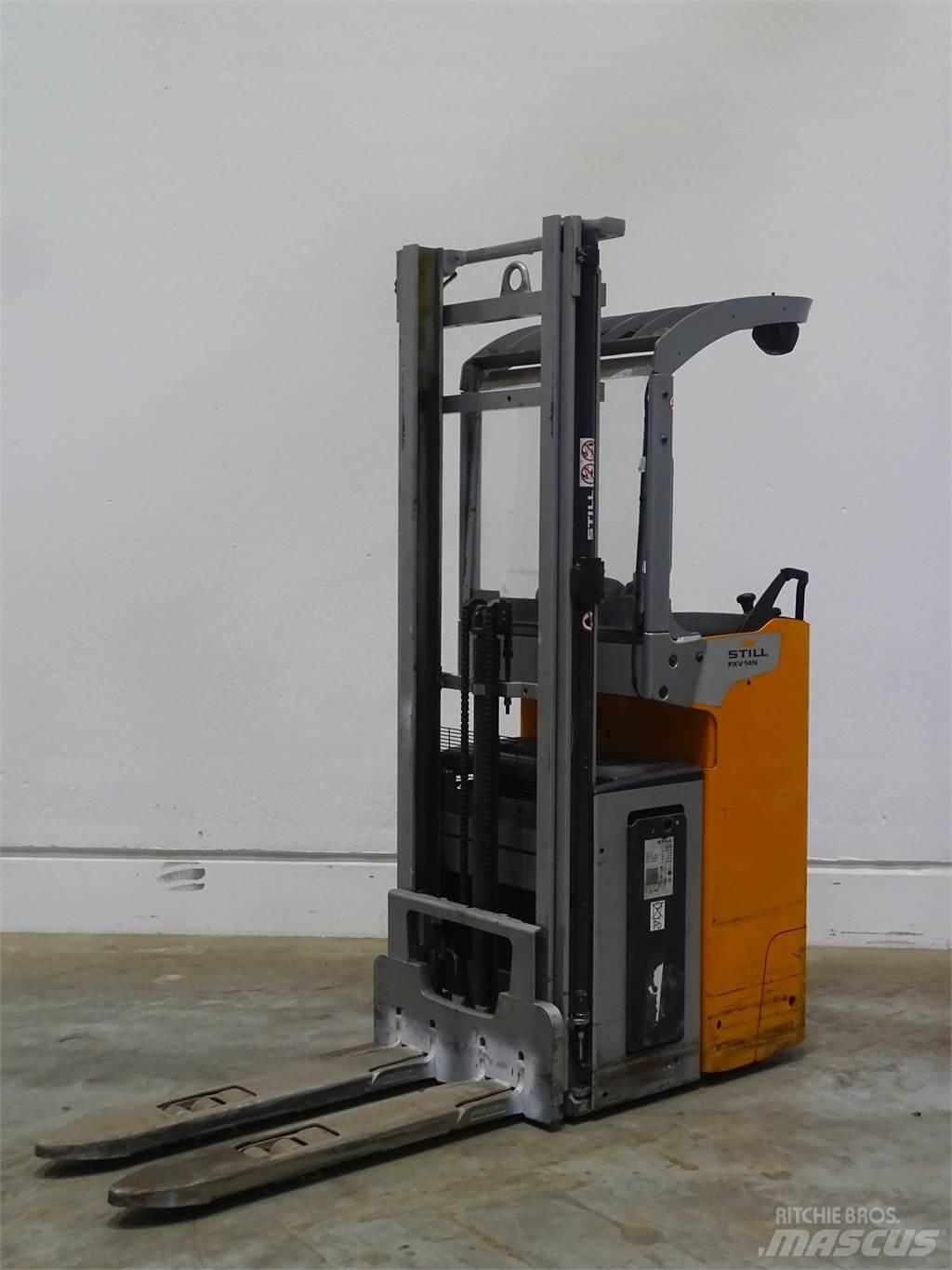 Still FXV14N Pedestrian stacker