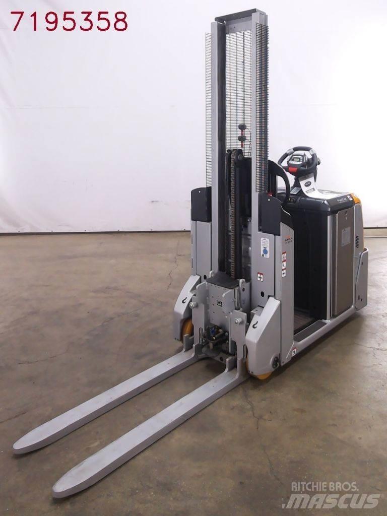Still LTX-FF10 Tow truck