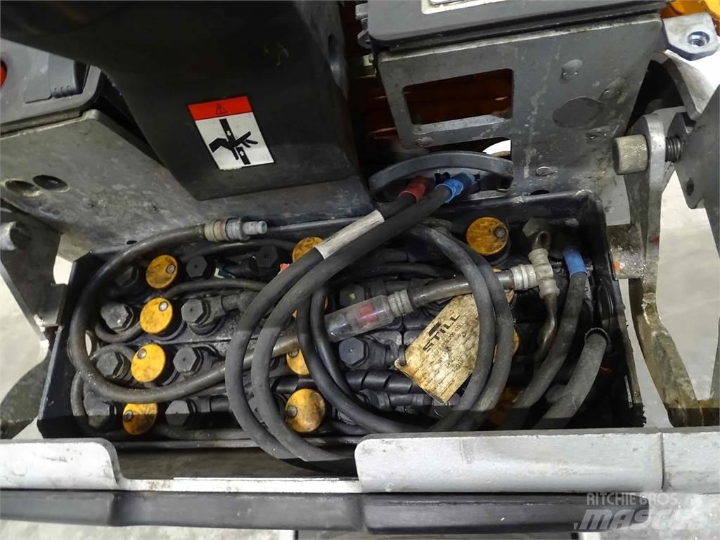 Still LTX20 Tow truck