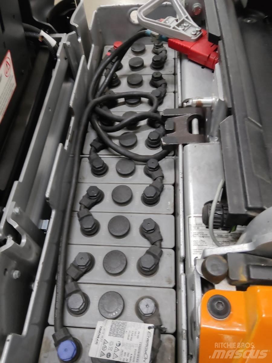 Still LTX50 Tow truck