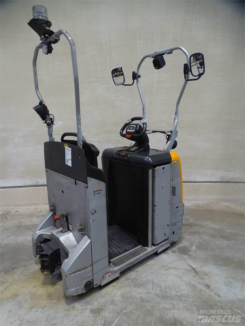 Still LTX50 Tow truck