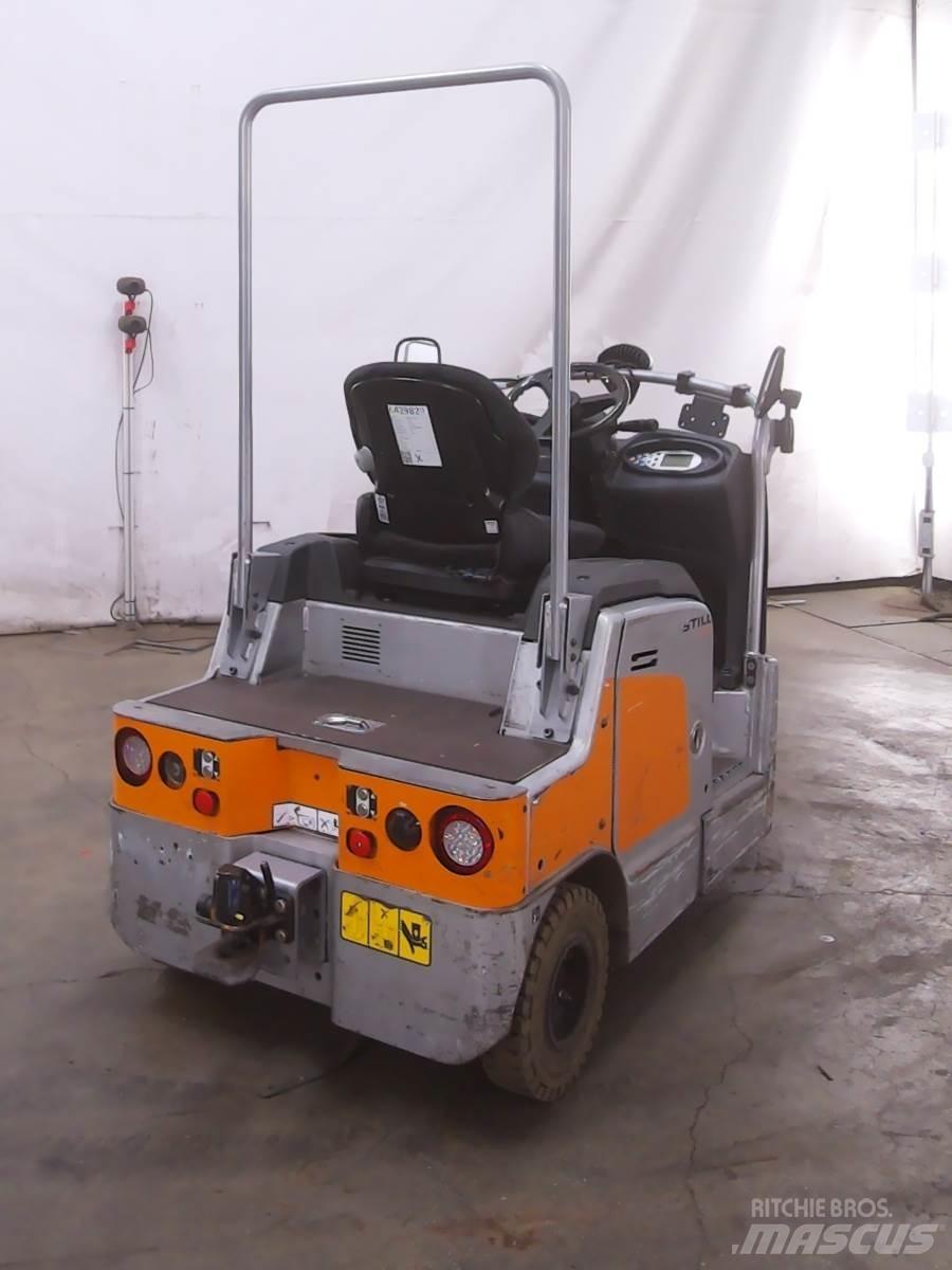 Still LTX70 Tow truck