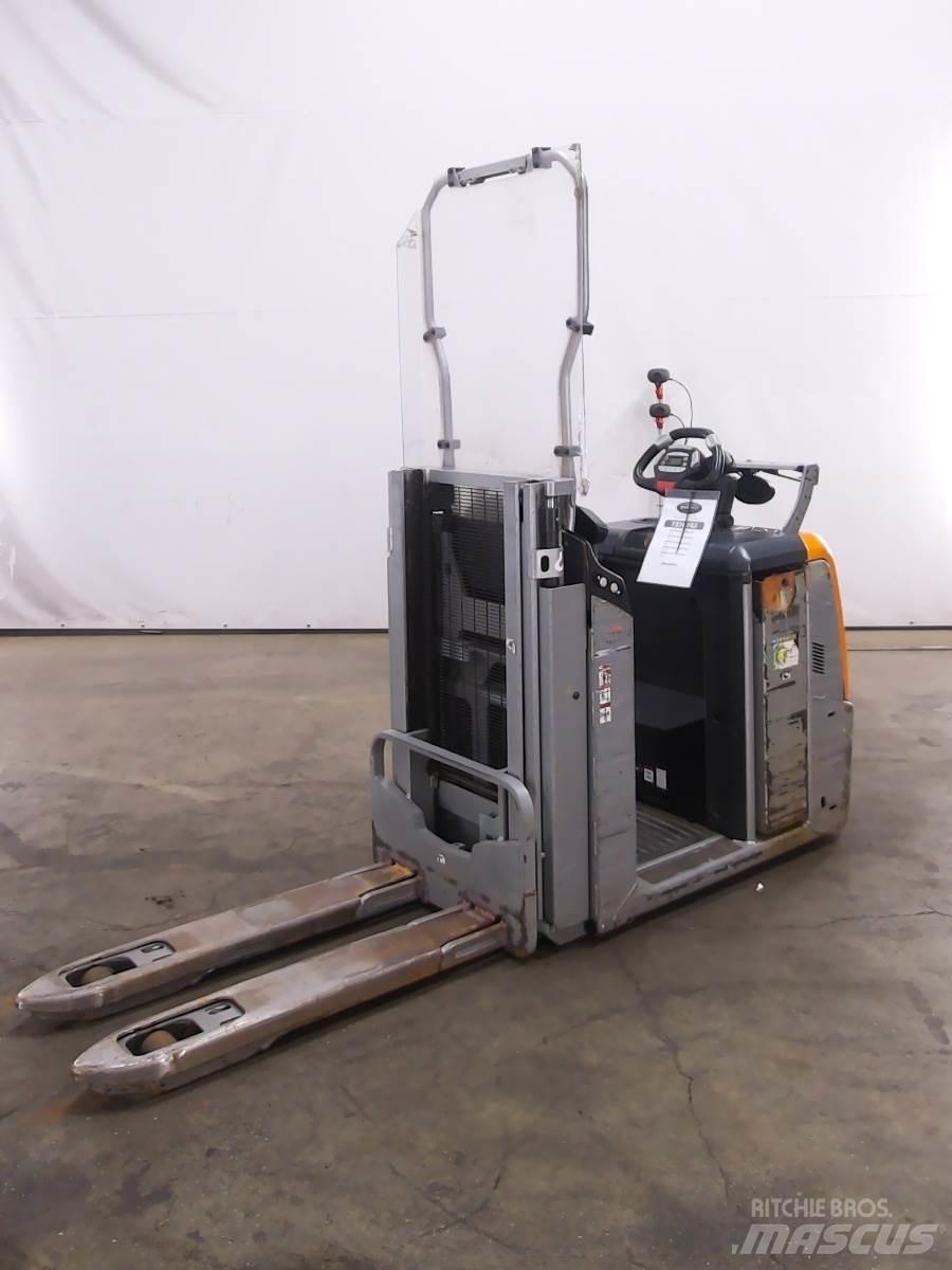 Still OPX-D20 Low lift order picker
