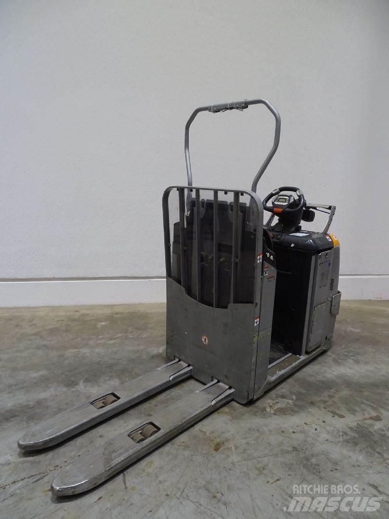 Still OPX-L12 Low lift order picker