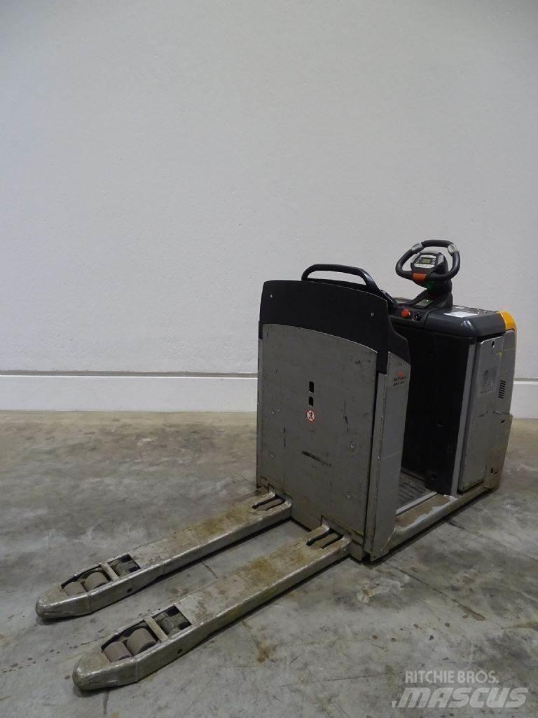 Still OPX20 Low lift order picker
