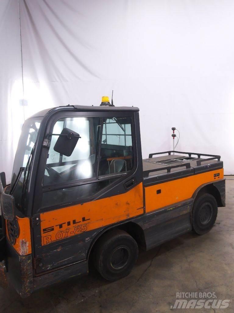 Still R07-25 Tow truck