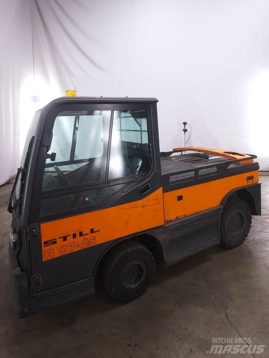 Still R07-25 Tow truck