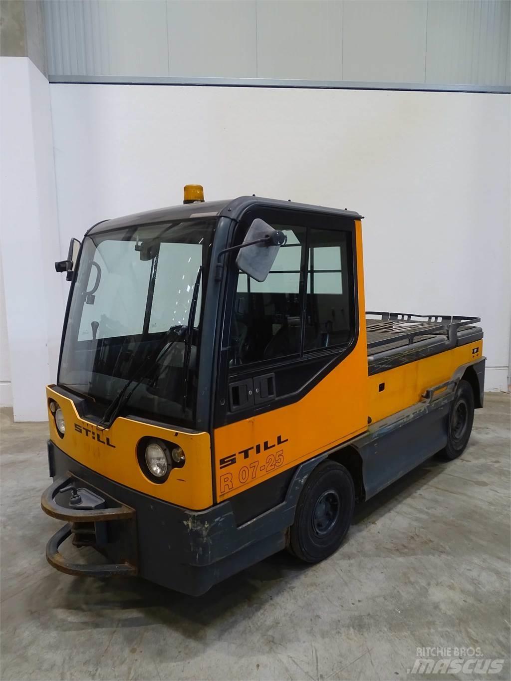 Still R07-25 Tow truck