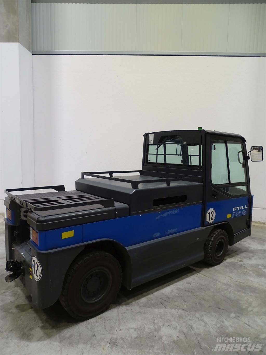 Still R07-25 Tow truck