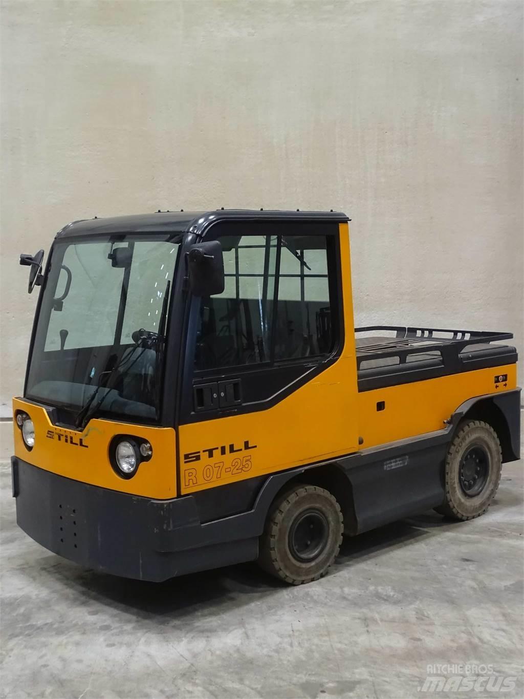 Still R07-25 Tow truck