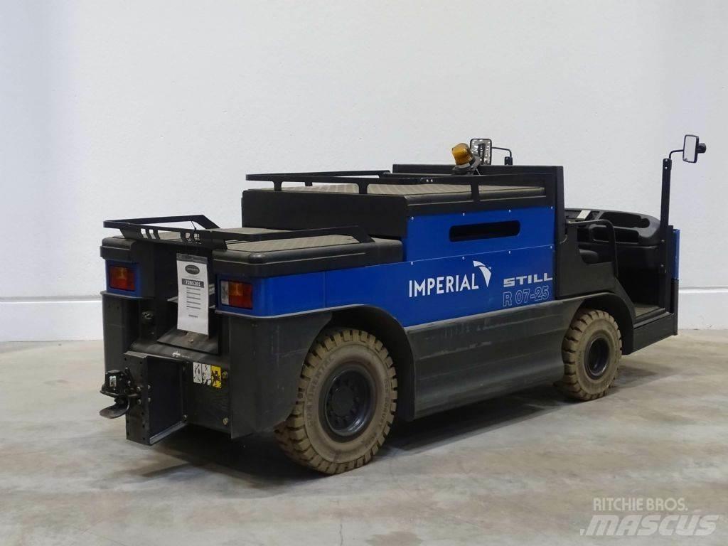 Still R07-25L Tow truck