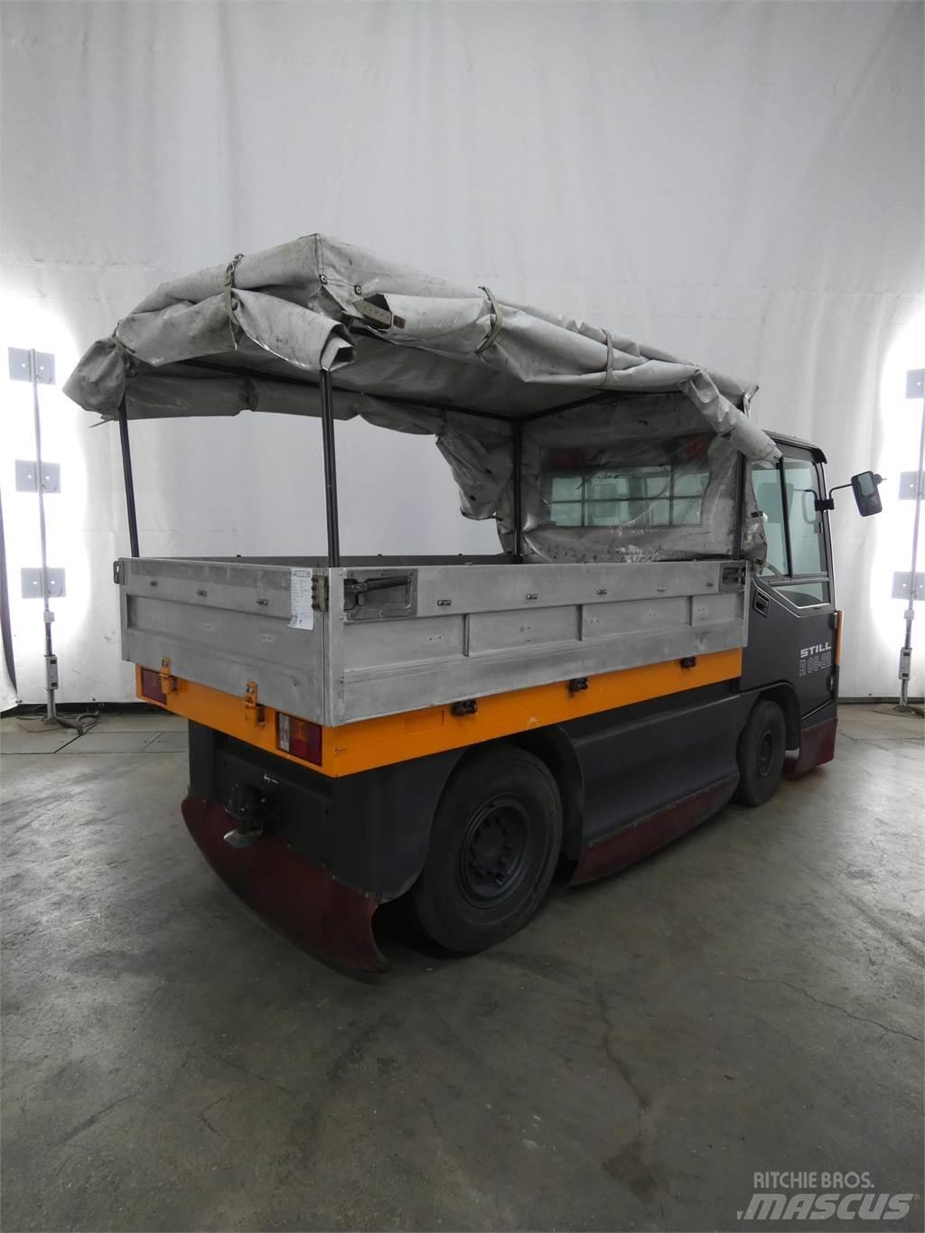Still R08-20 Tow truck
