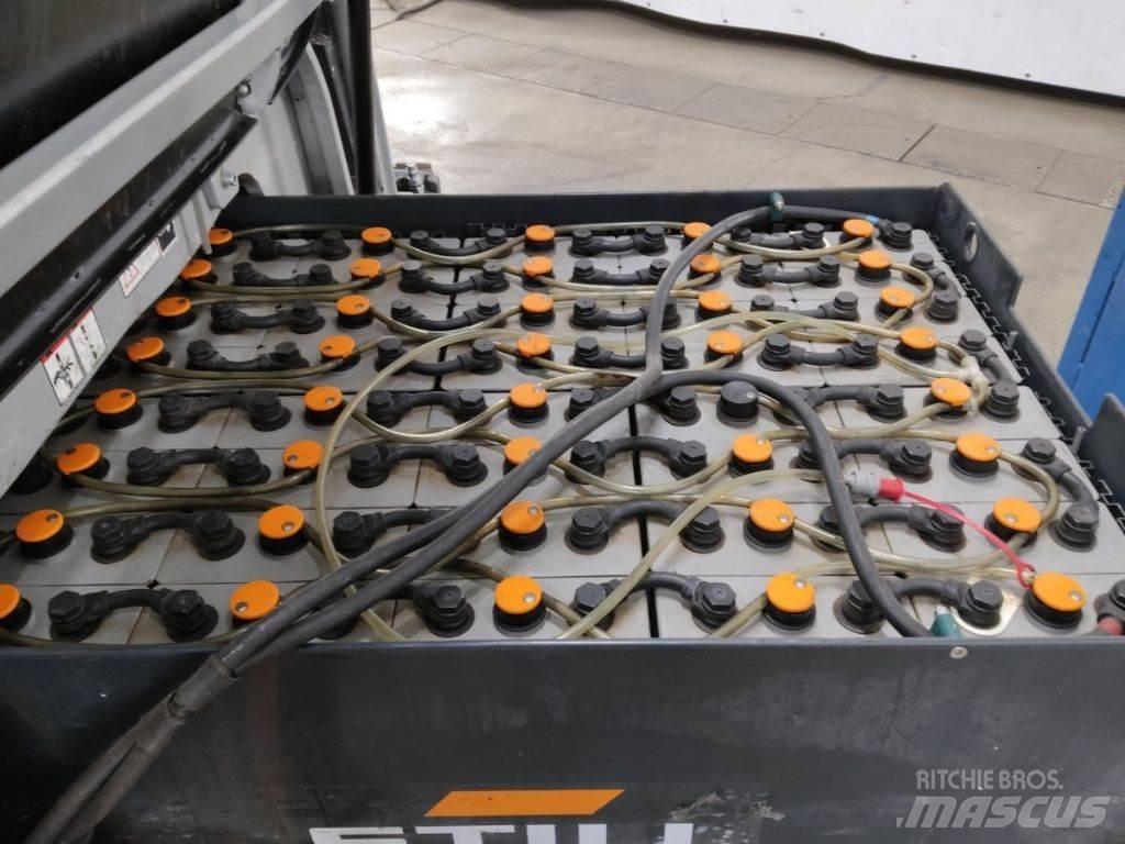 Still RX60-25 Electric forklift trucks