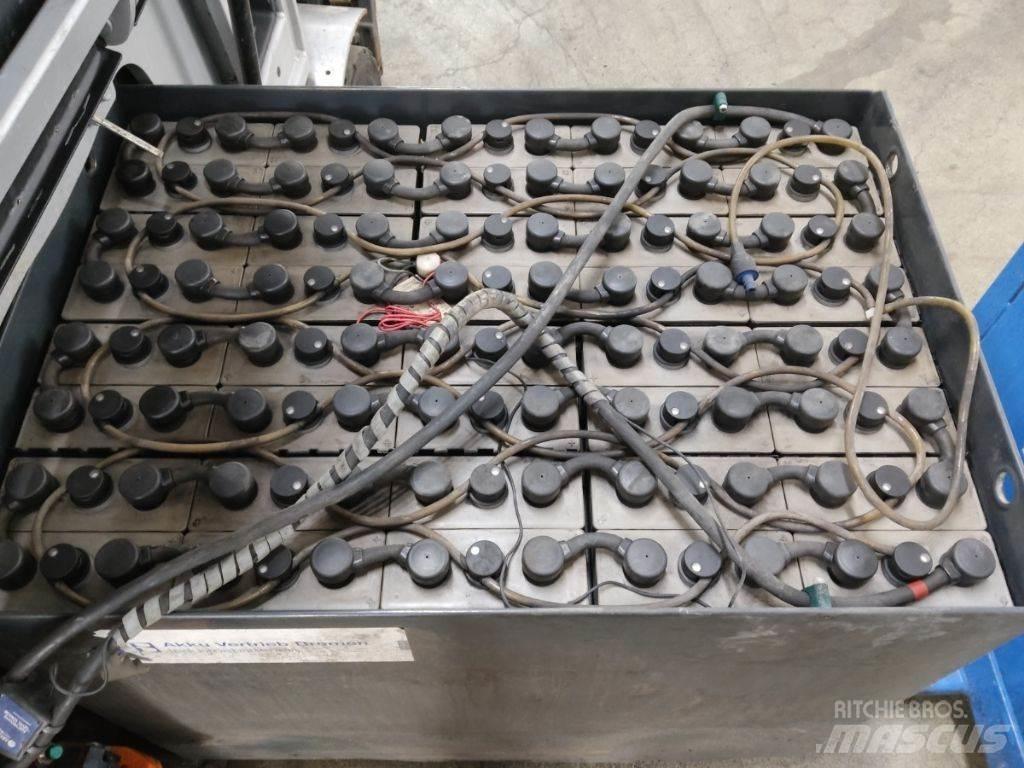 Still RX60-25 Electric forklift trucks