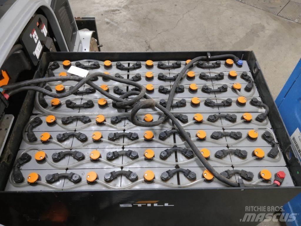 Still RX60-25 Electric forklift trucks